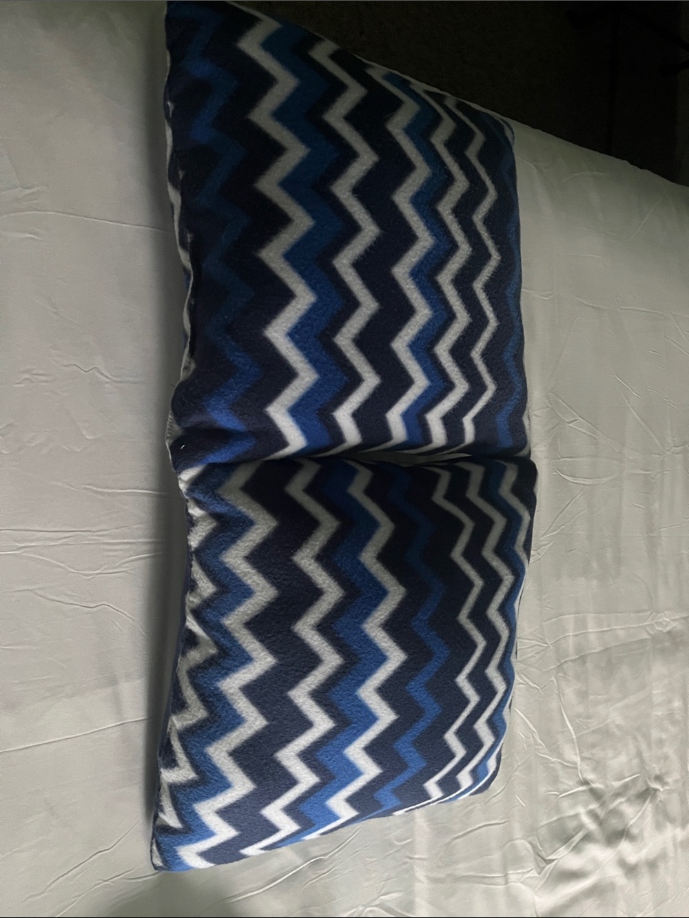 Chevron Zigzag Throw Pillows - set of 2. Blue & White pattern .
